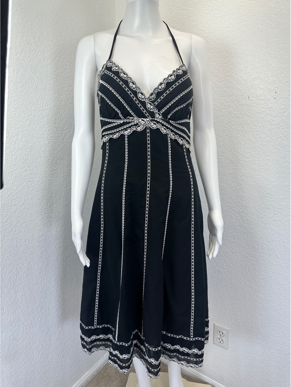 Y2K Women’s Sz 4 WHBM Black White Lace Empire Waist Dark Romantic Gothic Midi